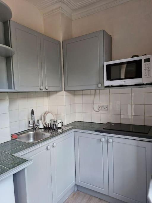 Bright Studio Apartment In A Perfect Location Londres Extérieur photo