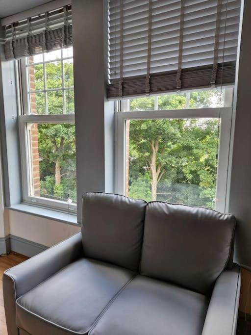 Bright Studio Apartment In A Perfect Location Londres Extérieur photo